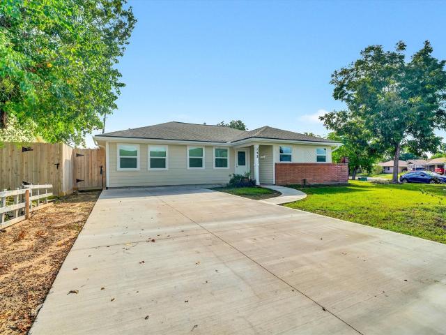 713 Scarborough Lane