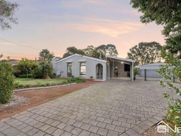 713SQM BLOCK WITH SIDE ACCESS TO WORKSHOP