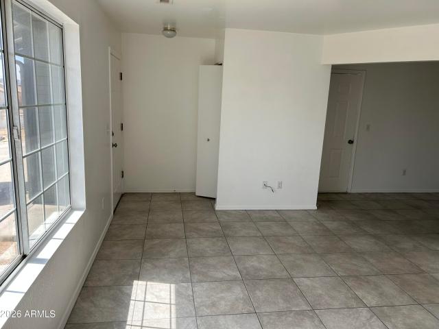 7144 e thrush lane