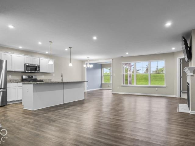 7141 Lillian Place