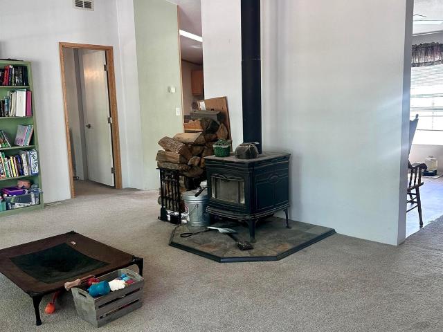 714 725 Vista Lane