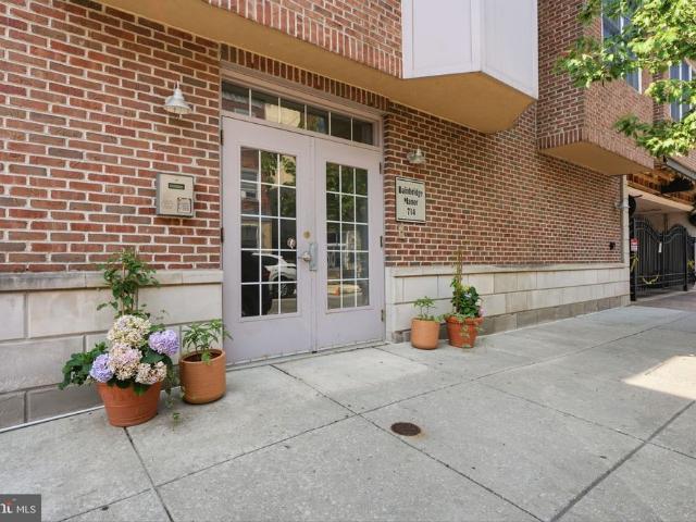 714 Bainbridge Street # 14