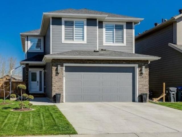 714 Mandalay Link, Carstairs, AB, T0M 0N0 house for sale | Listing ID A2323 | Royal LePage