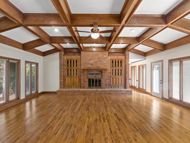 714 N Shady Lane