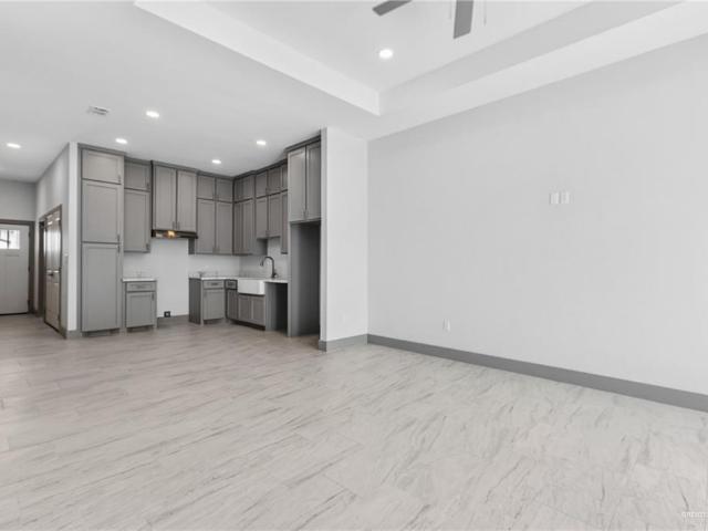 714 W 25th Street