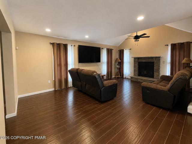 7156 Hickory Lane