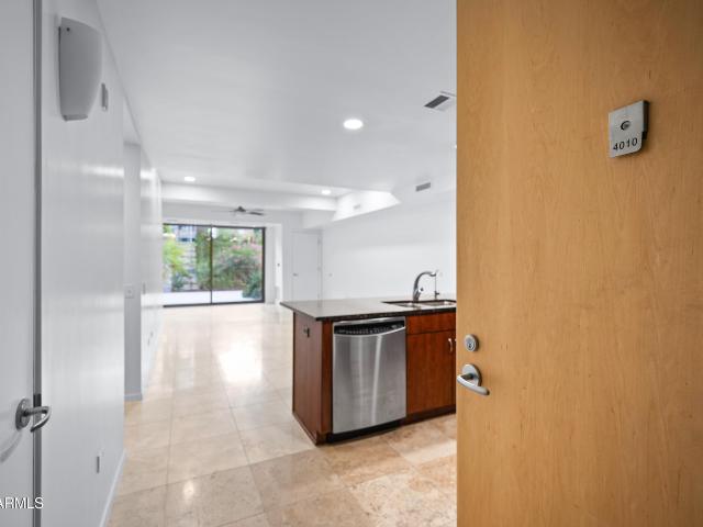 7157 e rancho vista drive # 4010
