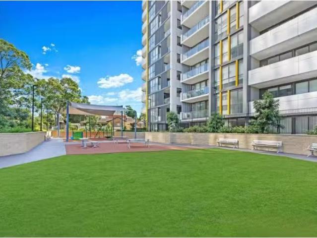 715/9 Gay Street, Castle Hill Apartment for rent Listed by Pr.
