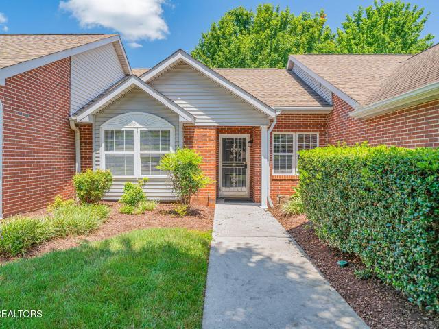 715 Cedar Lane 102