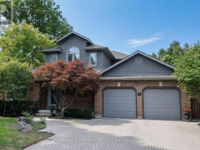 715 Bateman Court, Burlington, ON, L7T 4K5 house for sale | Listing ID W13824 | Royal LePage