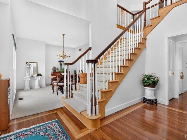 715 Bur Oak Court