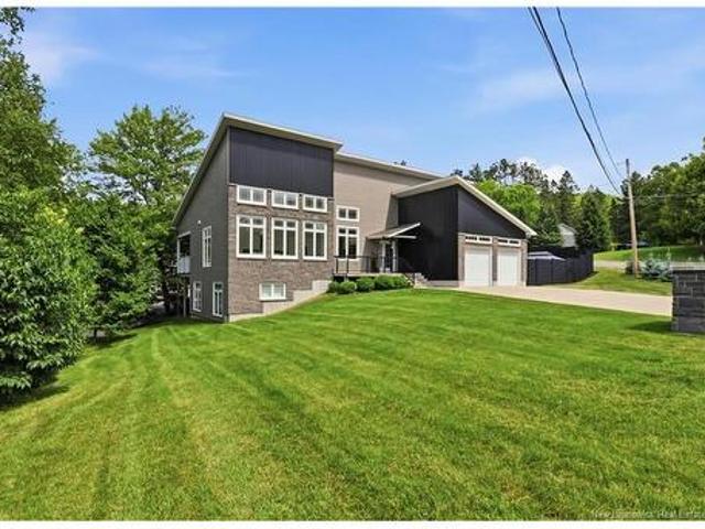715 Golf Club Rd, Fredericton, NB, E3B 7S5 house for sale | Listing ID NB143779 | Royal LePage
