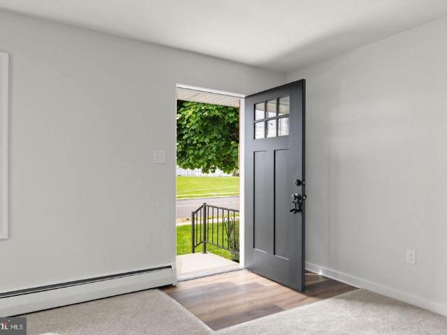 715 E 10Th Street