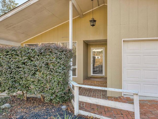 715 Hammond Drive