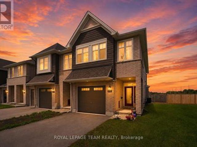 715 Maverick Crescent, Ottawa, ON, K2S 2X1 house for sale | Listing ID X13694 | Royal LePage