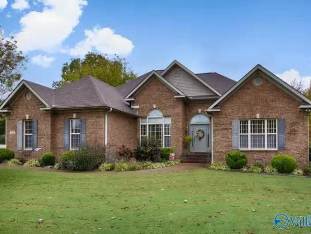 715 S CLINTON ST, ATHENS, AL 35611