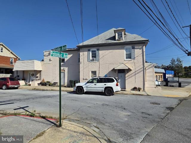 715 Potomac Avenue