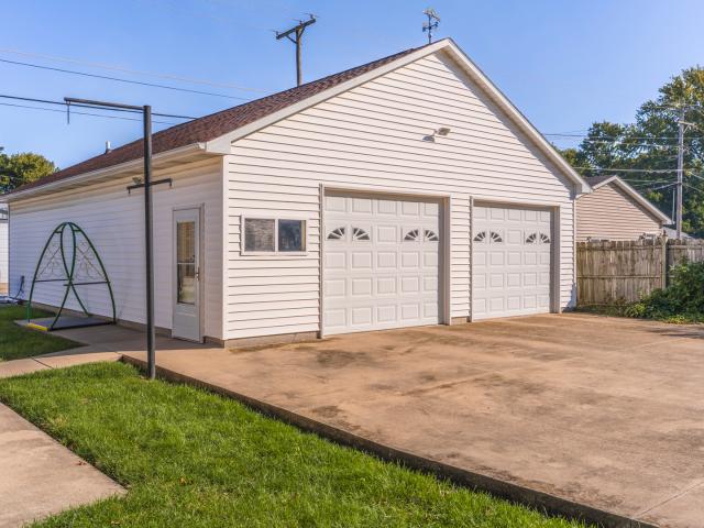715 W Grant Avenue