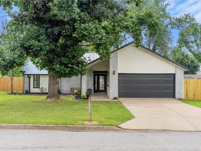 715 Woodland Drive