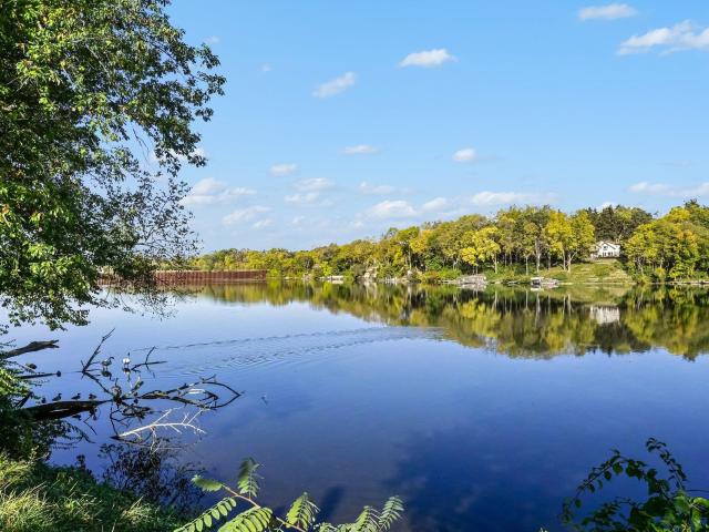 715 Vistula Terrace
