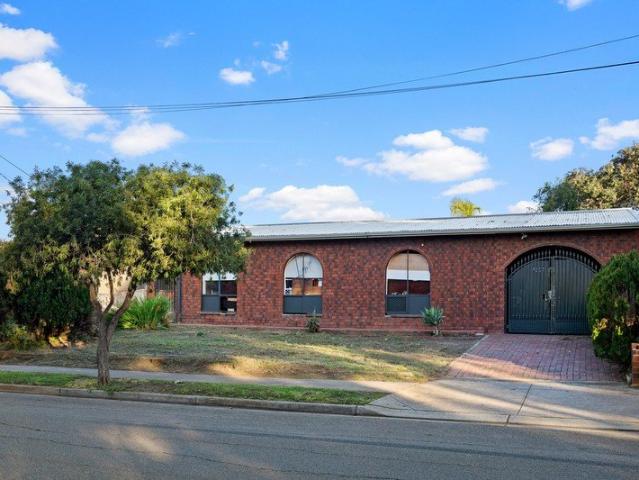 715sqm Approx. with a 17m+ Street Frontage in Popular Enfield