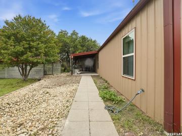 7165 E Highway 190