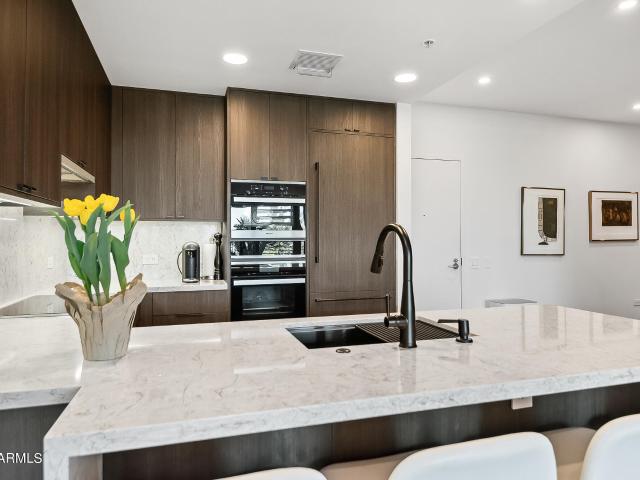 7167 e rancho vista drive # 4010