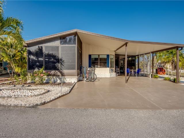 7169 Drum Dr, St. James City, FL 33956 | MLS #2026012