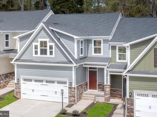 716 Jack Nicklaus Cir, York, PA 17403