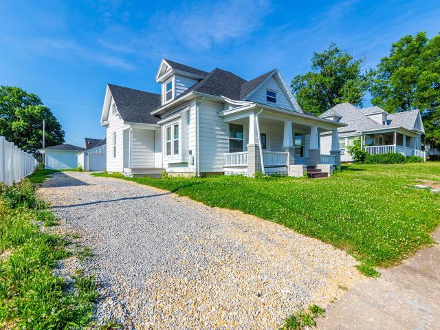 716 w love st