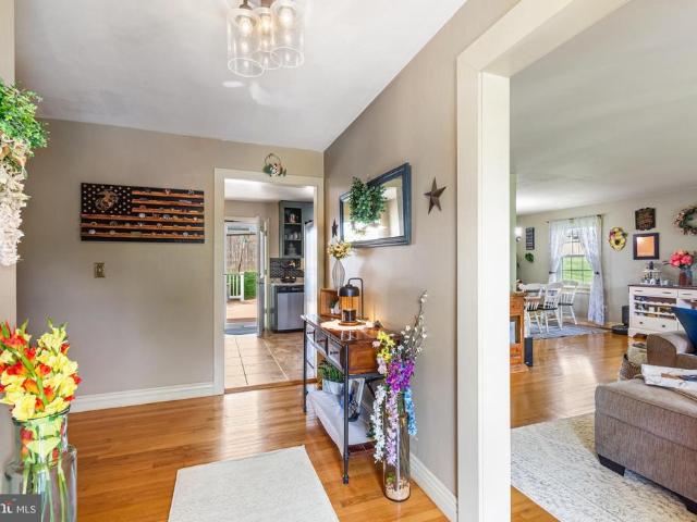 716 Woodside Drive