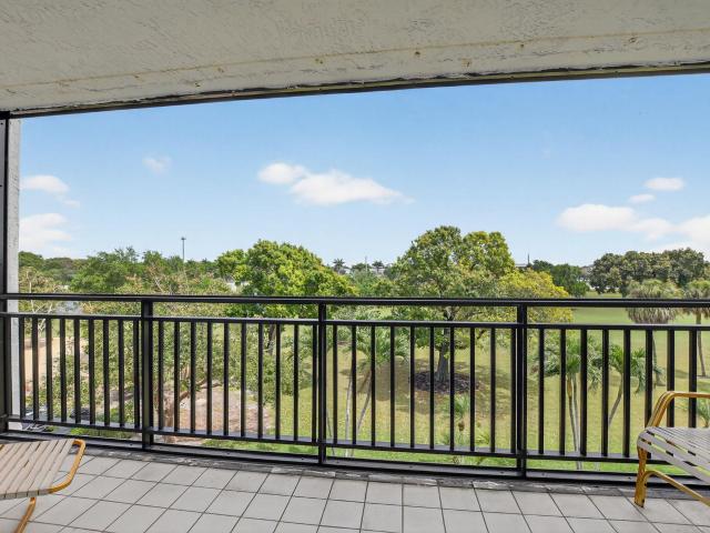 7170 Promenade Dr, Unit 401, Boca Raton, FL 33433 | MLS #B26011