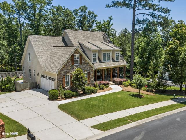 717 Bishops Circle