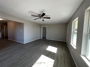 717 E Lamberth Rd, Sherman, TX 75090 | MLS #21305