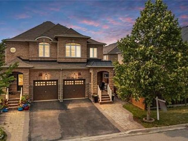 717 Megson Terrace, Milton, ON, L9T 8K5 house for sale | Listing ID 40849 | Royal LePage