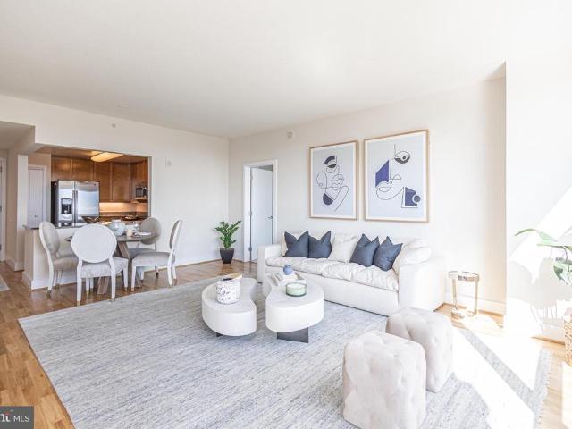 717 S Chris Columbus Boulevard # 804