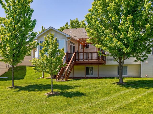 717 SE Waterview Circle