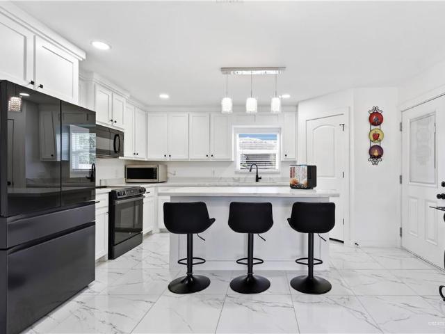 717 Valley Trace