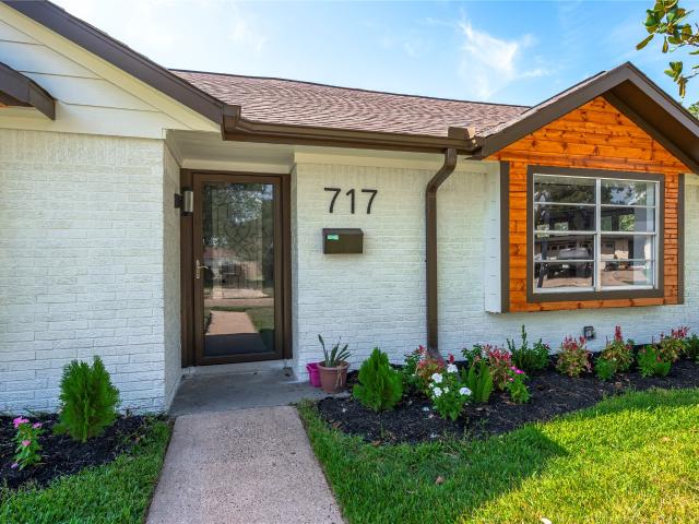 717 Yale Lane