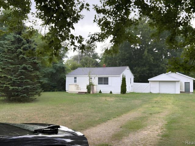 7189 Lakeshore Road