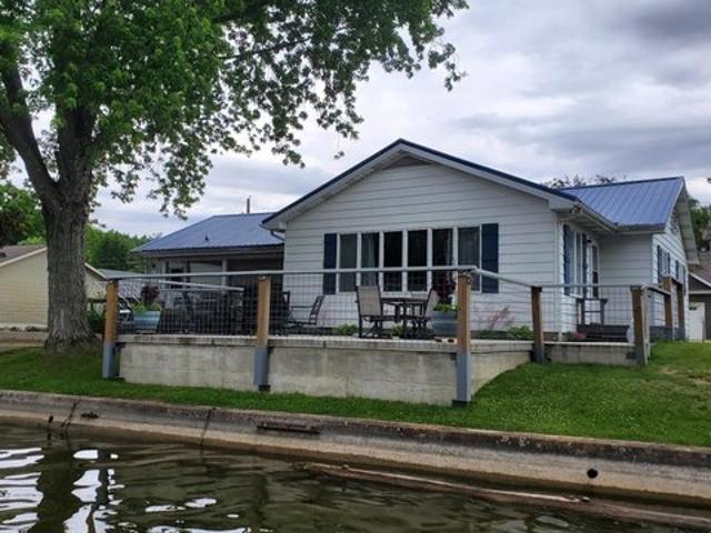 7180 S 165 E, Wolcottville, IN 46795