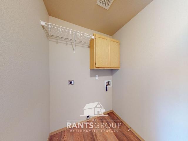 718 3 Bedroom Apartment for Rent at 7043 7043 & 7045 Lazy Ct SW, Olympia, WA 98512