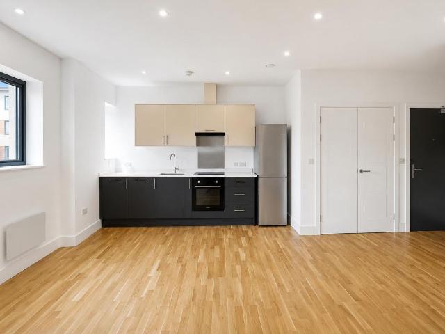 718 722 Seven Sisters Road, London N15, Studio to rent, £1,600 pcm | PrimeLocation