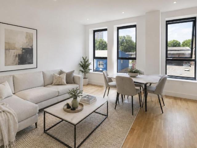 718 722 Seven Sisters Road, London N15, 2 bed flat to rent, £2,300 pcm | PrimeLocation