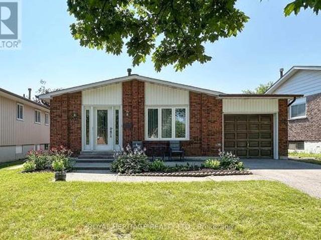 718 Annes Street, Whitby, ON, L1N 6B2 house for sale | Listing ID E13642 | Royal LePage