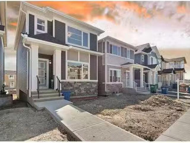 718 Bayview Hill Sw, Airdrie, AB, T4B 5M4 house for sale Li.