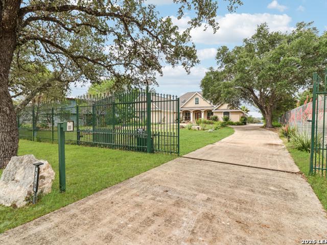 718 Park Shores