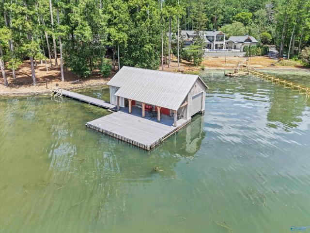 718 Pine Island Circle