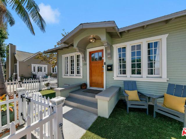 719 Columbia Place