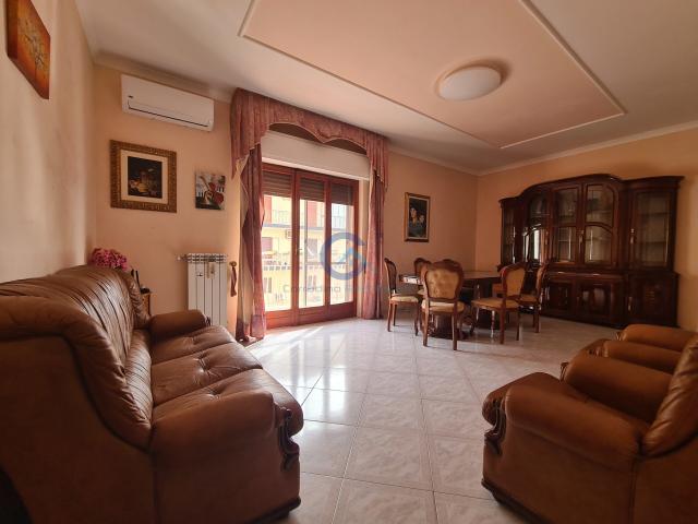 719 Appartamento Quadrilocale in affitto a Catanzaro Lido Casciolino
